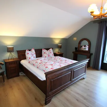 Haus Zum Hirschen Prázdninový dům Gnesau